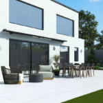 Store banne 6 x 4 mètres, modèle Premium avec semi-coffre, 6000 x 4000 mm, gris clair, avec commande manuelle à manivelle, configurer individuellement – Image 3